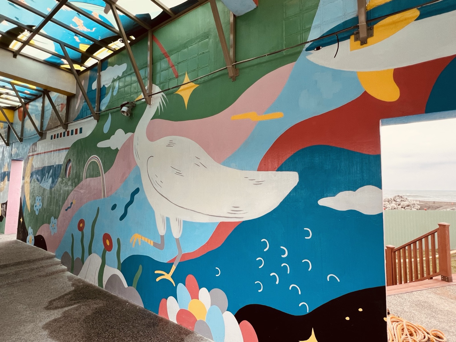 Image 16 — Zhongyun Harbor wall mural 23' × 91' 10" (×2)