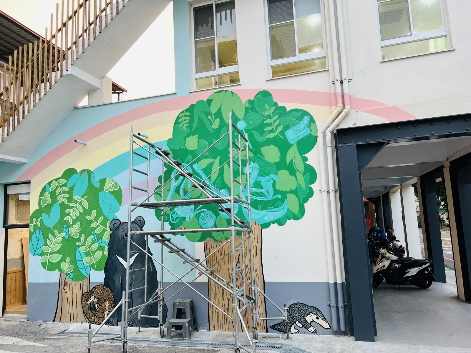 Image 2 — Wood hall wall mural 16' 5" × 29' 6"