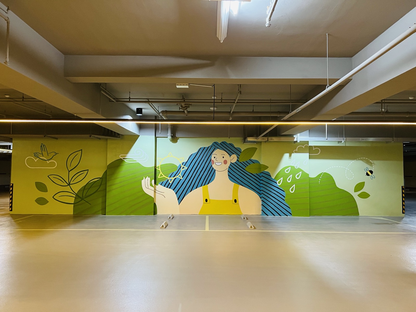 Image 9 — Parking wall 6' 7" × 31' 6"